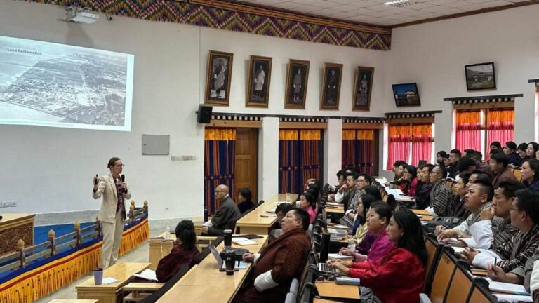Distinguished Guest Lecture on ‘Research and Academic Writing in the Age of AI’